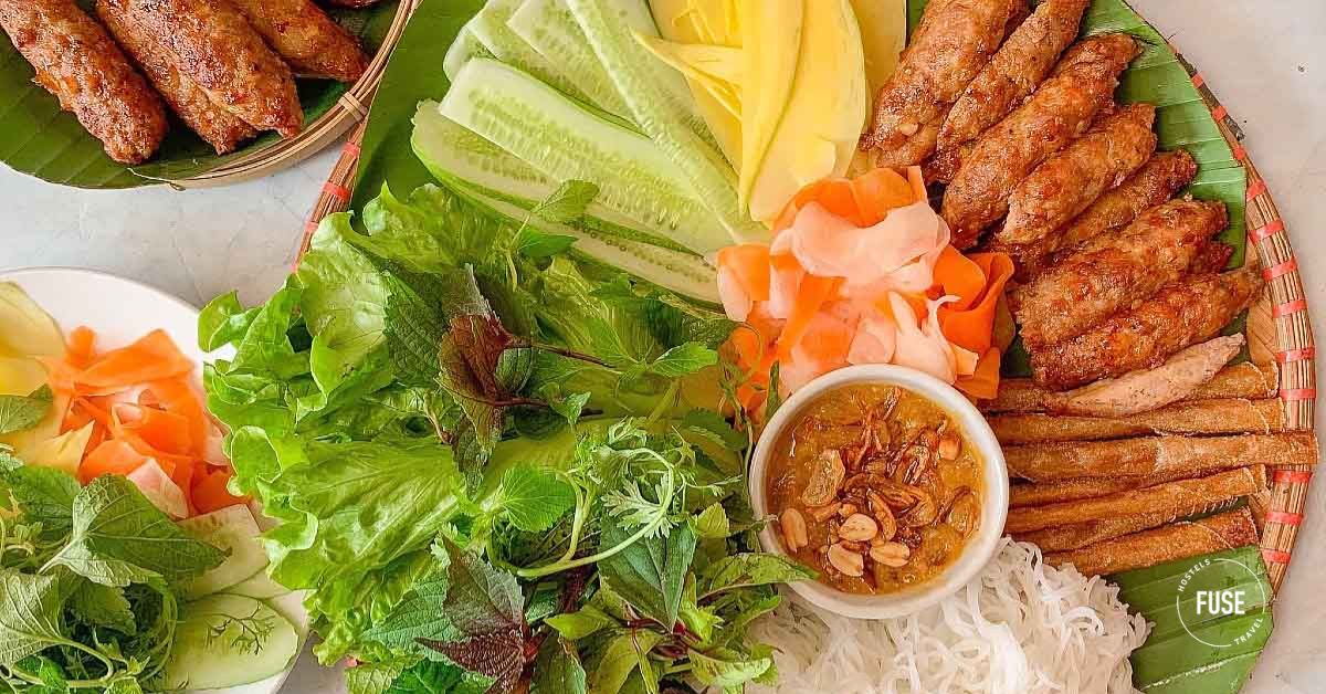 Ẩm Thực Đường Phố Nha Trang: 6 Món Ngon Bạn Nhất Định Phải Thử image gallery 1