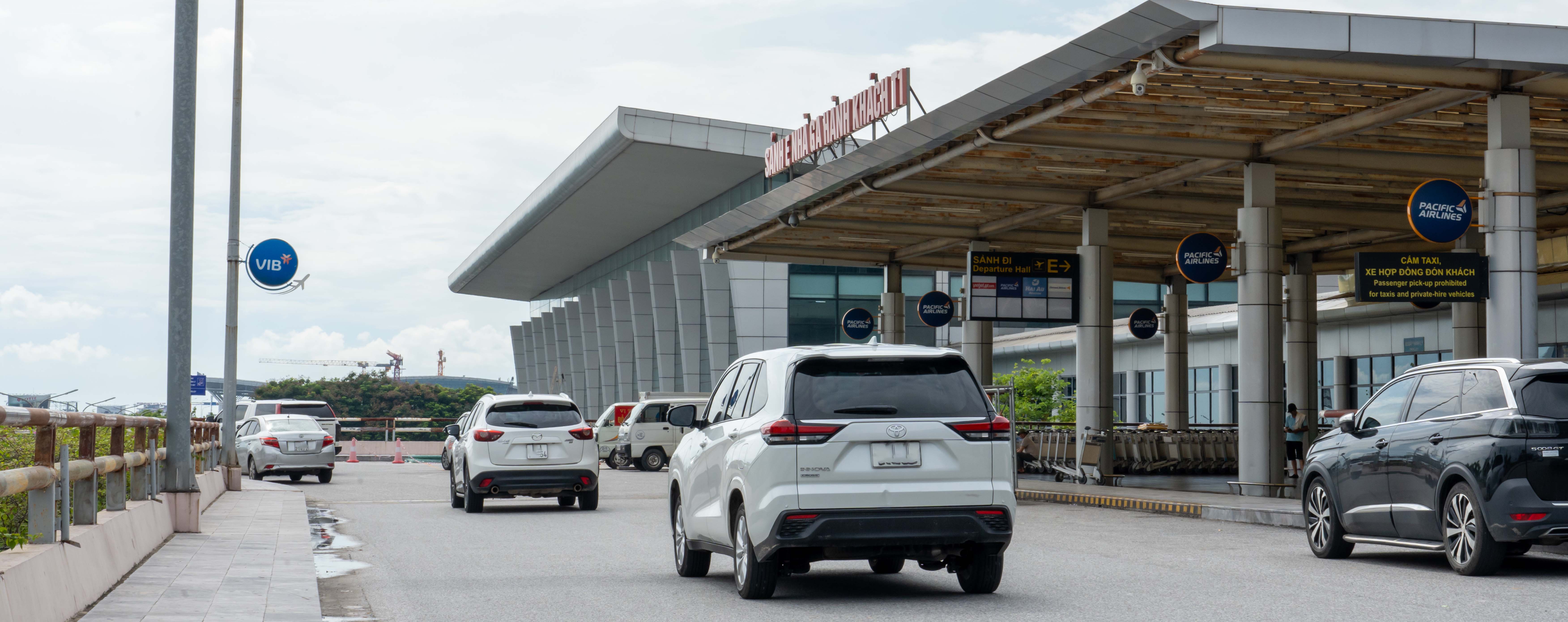 How to Transfer from Hanoi International Airport (T2) to Domestic Terminal (T1) image gallery 3