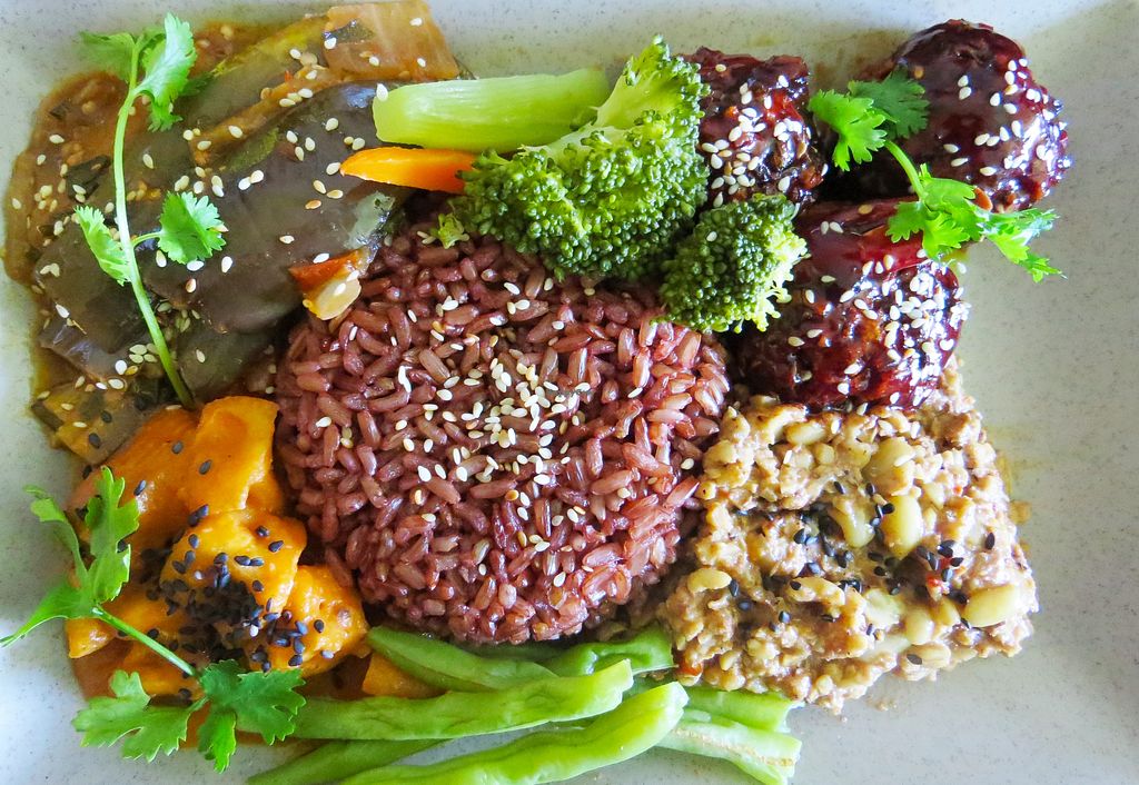 Where to Eat the Best Vegetarian & Vegan Food in Hoi An (2025) image gallery 5