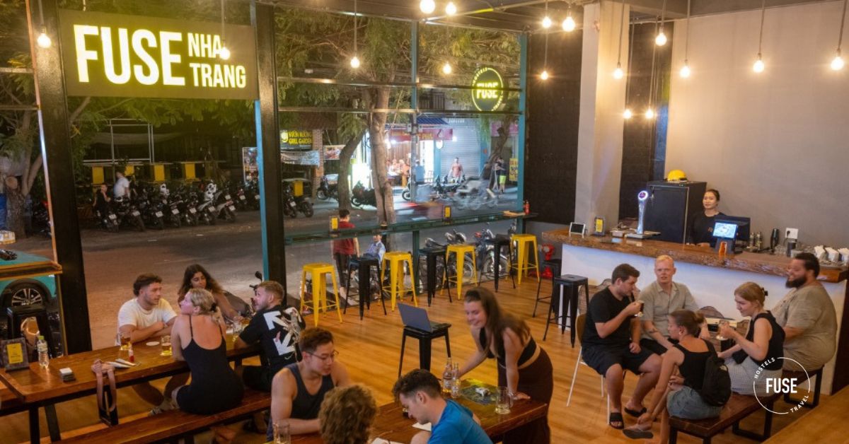 Khám Phá 6 Quán Bar Và Club Sôi Động Nhất Ở Nha Trang Dành Cho "Tây Balo" image gallery 1