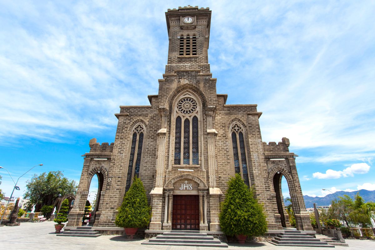 Chơi Gì Ở Nha Trang? Tổng hợp 10 Địa Điểm Tuyệt Vời Nhất Khi Du Lịch Nha Trang  image gallery 7